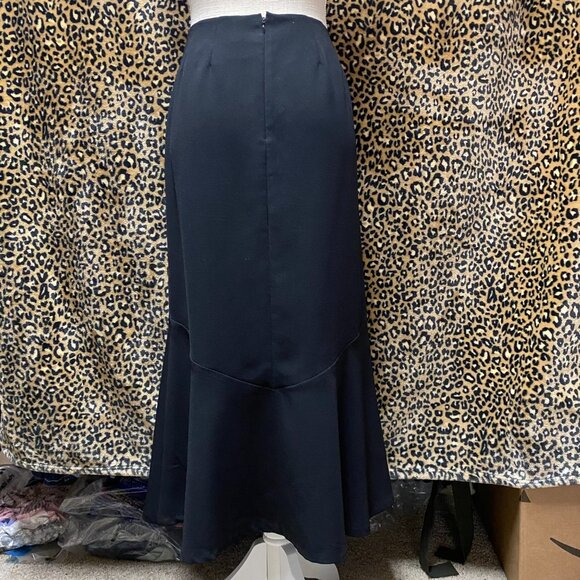 EUC*Requirements*Classic black bell skirt - Picture 2 of 2